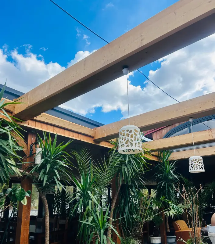 Restauracja "Koci zamek pod bocianim gniazdem"